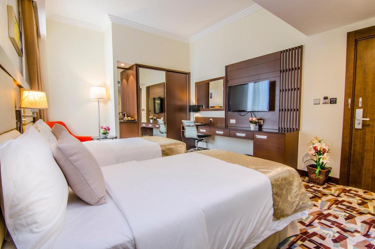 Al Murooj Grand Hotel Muscat Ngoại thất bức ảnh